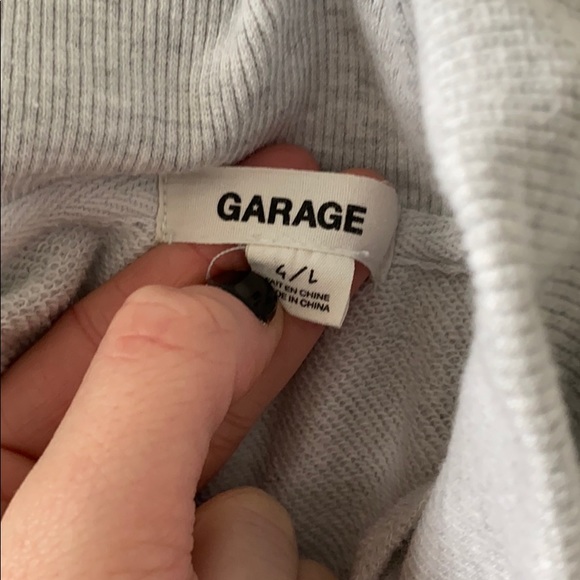Garage cropped quarter zip - Picture 2 of 2